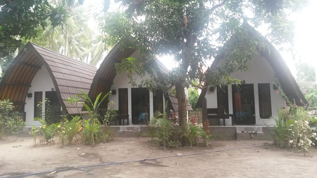 Hello Lumbung Homestay Gili Air Exterior foto