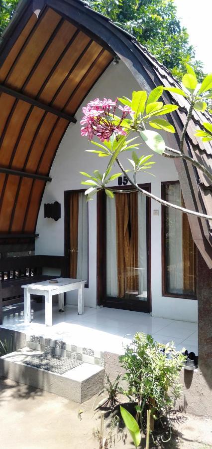 Hello Lumbung Homestay Gili Air Exterior foto